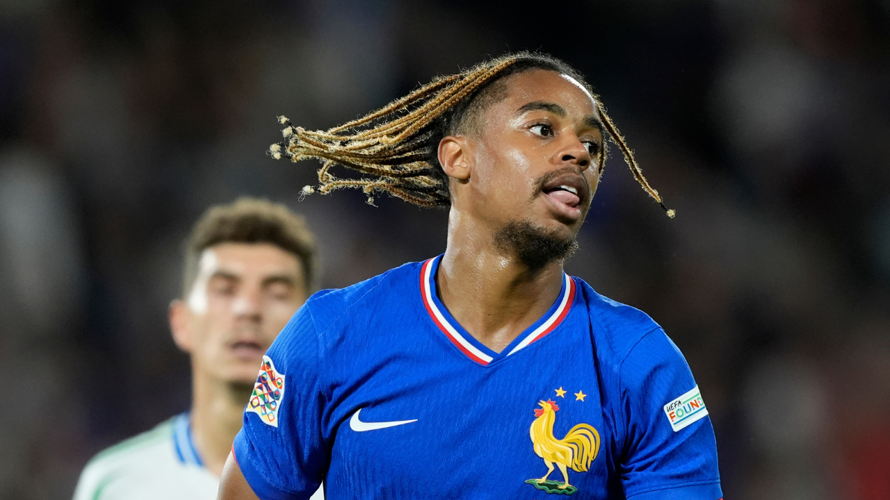 
                Mercato PSG : Les 3 clubs en lice pour s'offrir Bradley Barcola
                