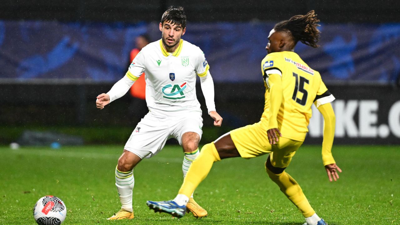 Mercato Nantes : un club historique d'Allemagne pousse pour Fabien Centonze