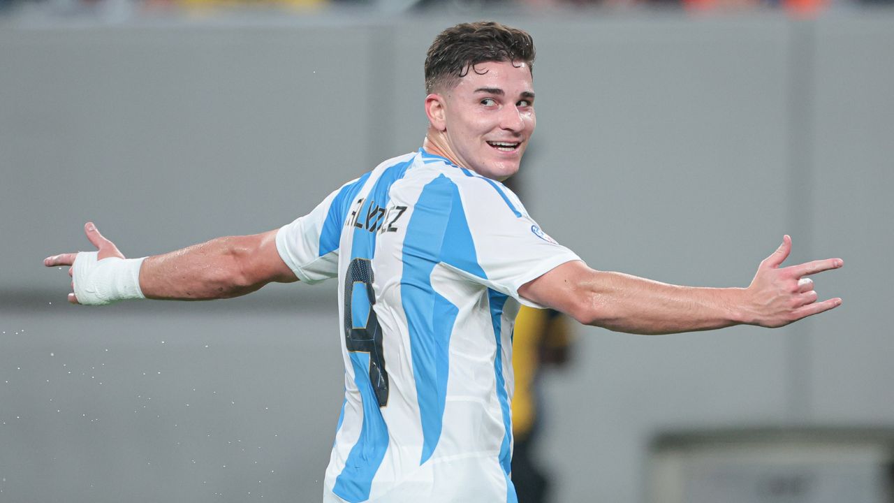 Mercato PSG : un coup à jouer pour signer Julian Alvarez cet été ?