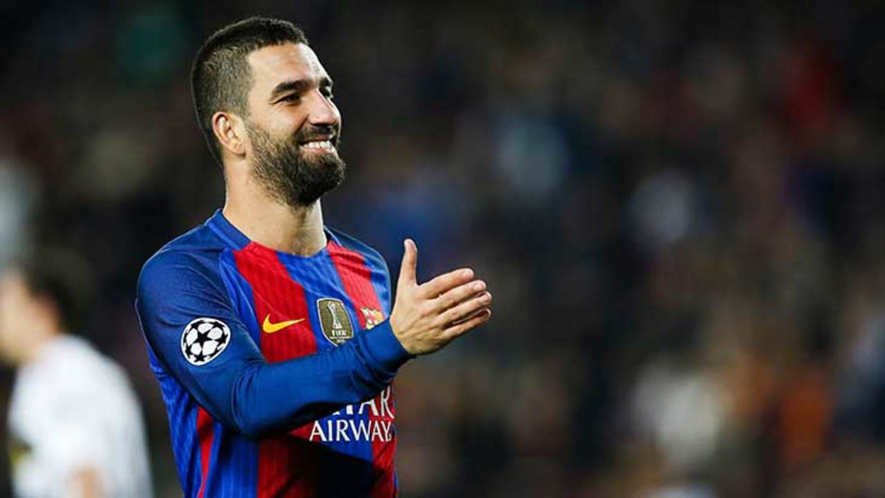 arda-turan-barca-sourire