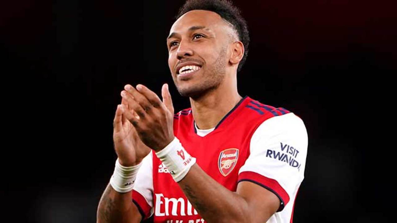 aubameyang-applaudit-arsenal-2022
