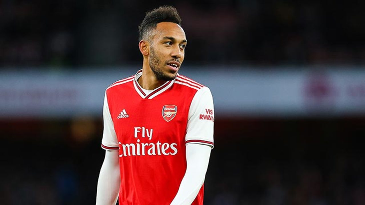 aubameyang-arsenal-regard