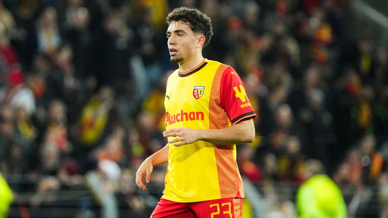 
                Mercato RC Lens : 3 destinations possibles pour Neil El Aynaoui
                