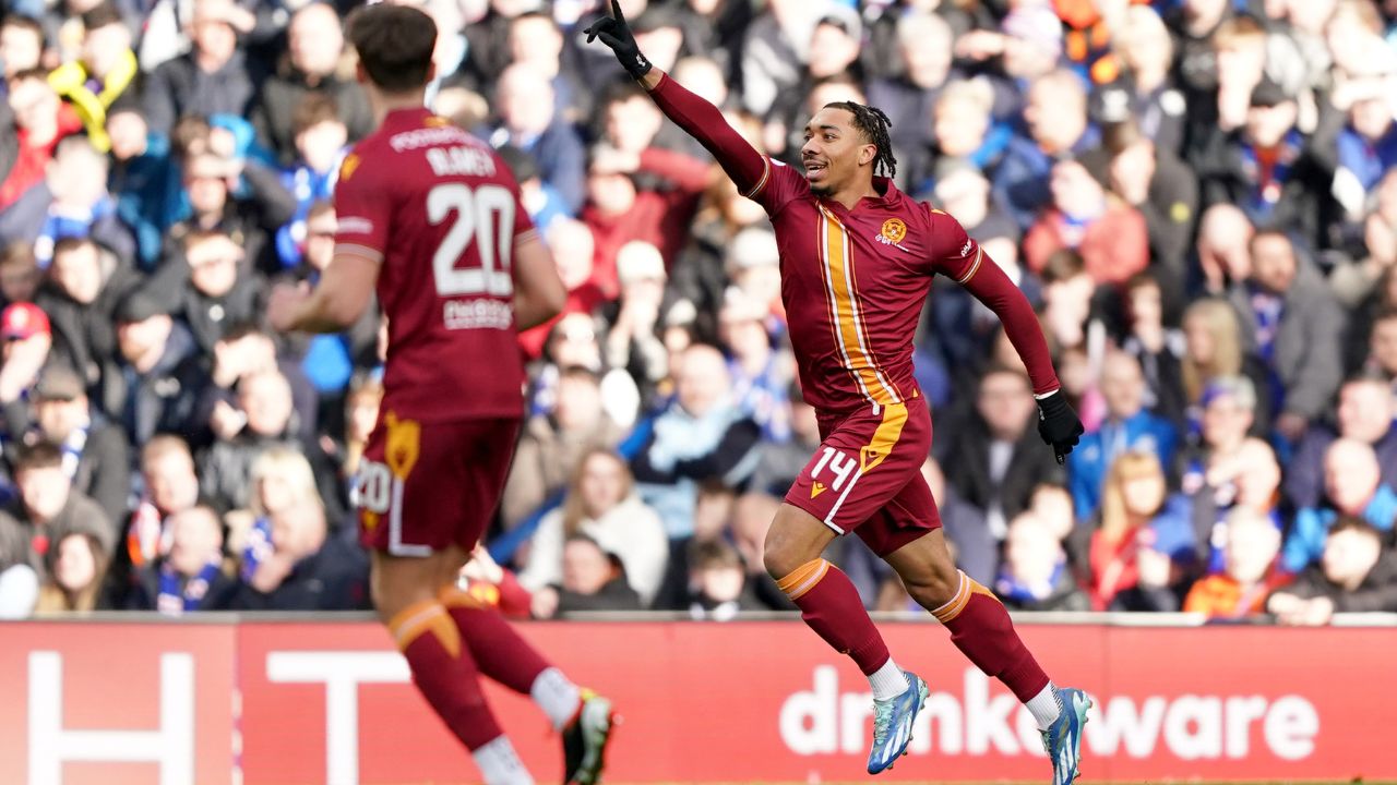 Mercato Auxerre : un international canadien débarque à l'AJA (Officiel)