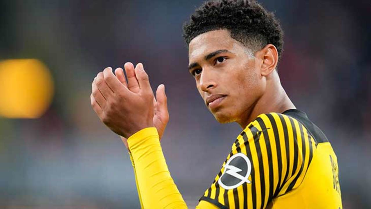 bellingham-dortmund-applaudit