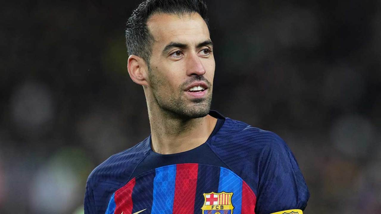 Mercato Barça l'incroyable salaire proposé à Busquets par le club de CR7