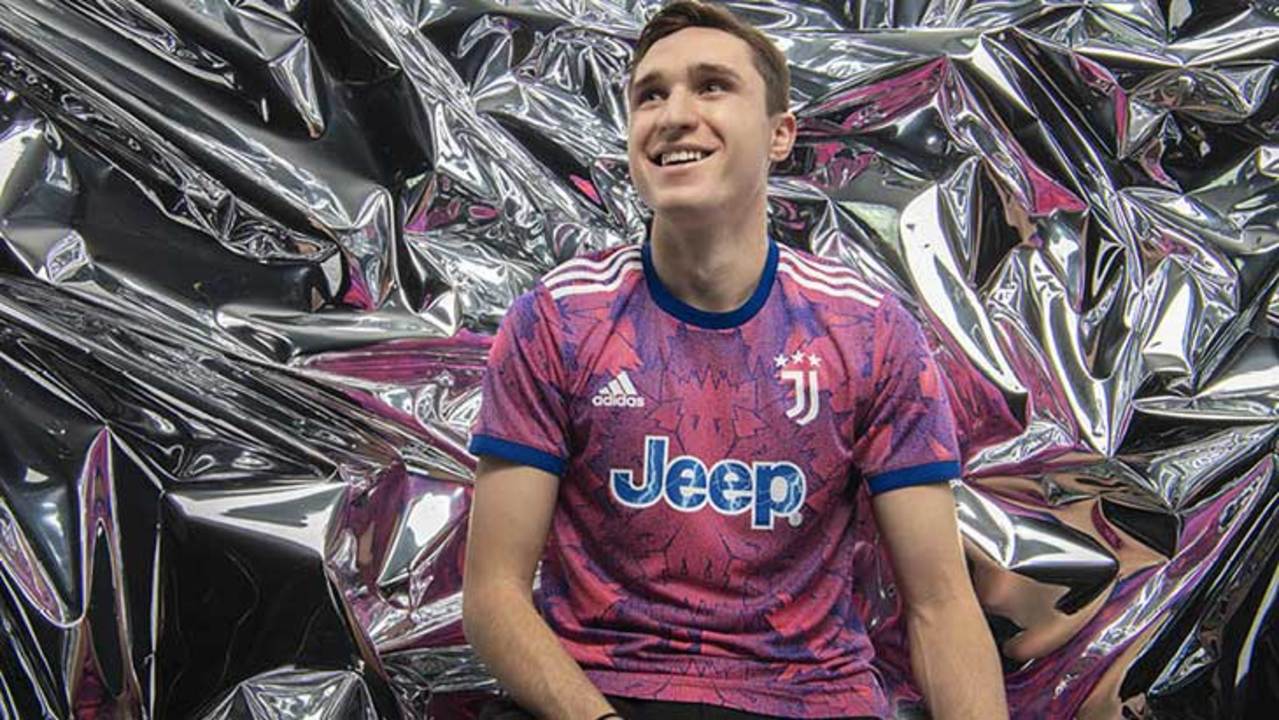 chiesa-juventus-third-2022-2023