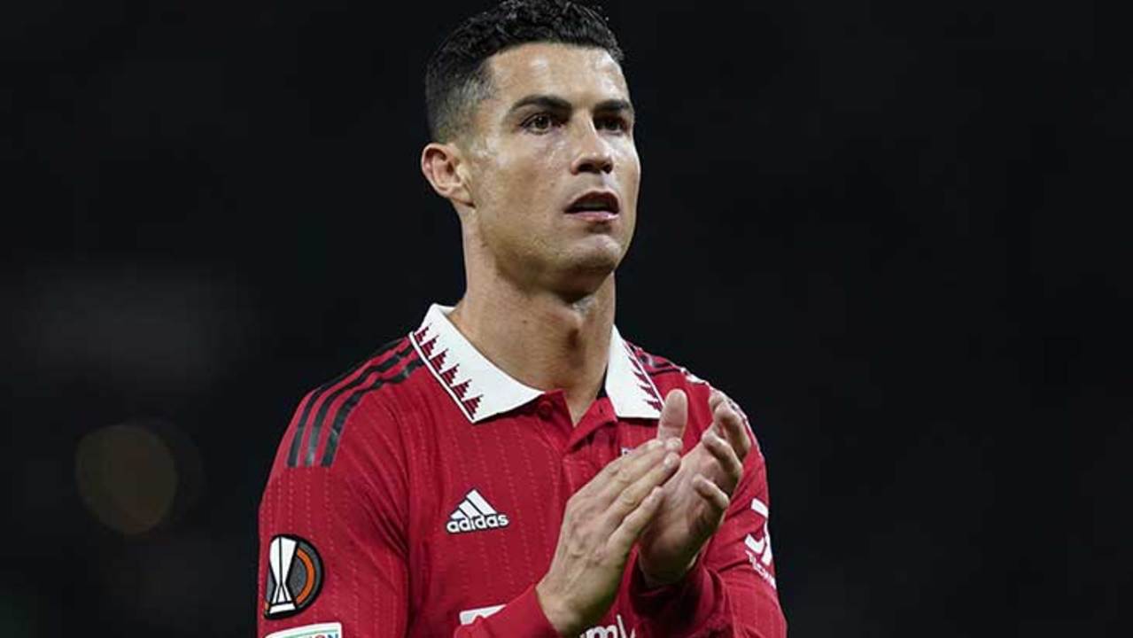 cristiano-ronaldo-mains-mu-new
