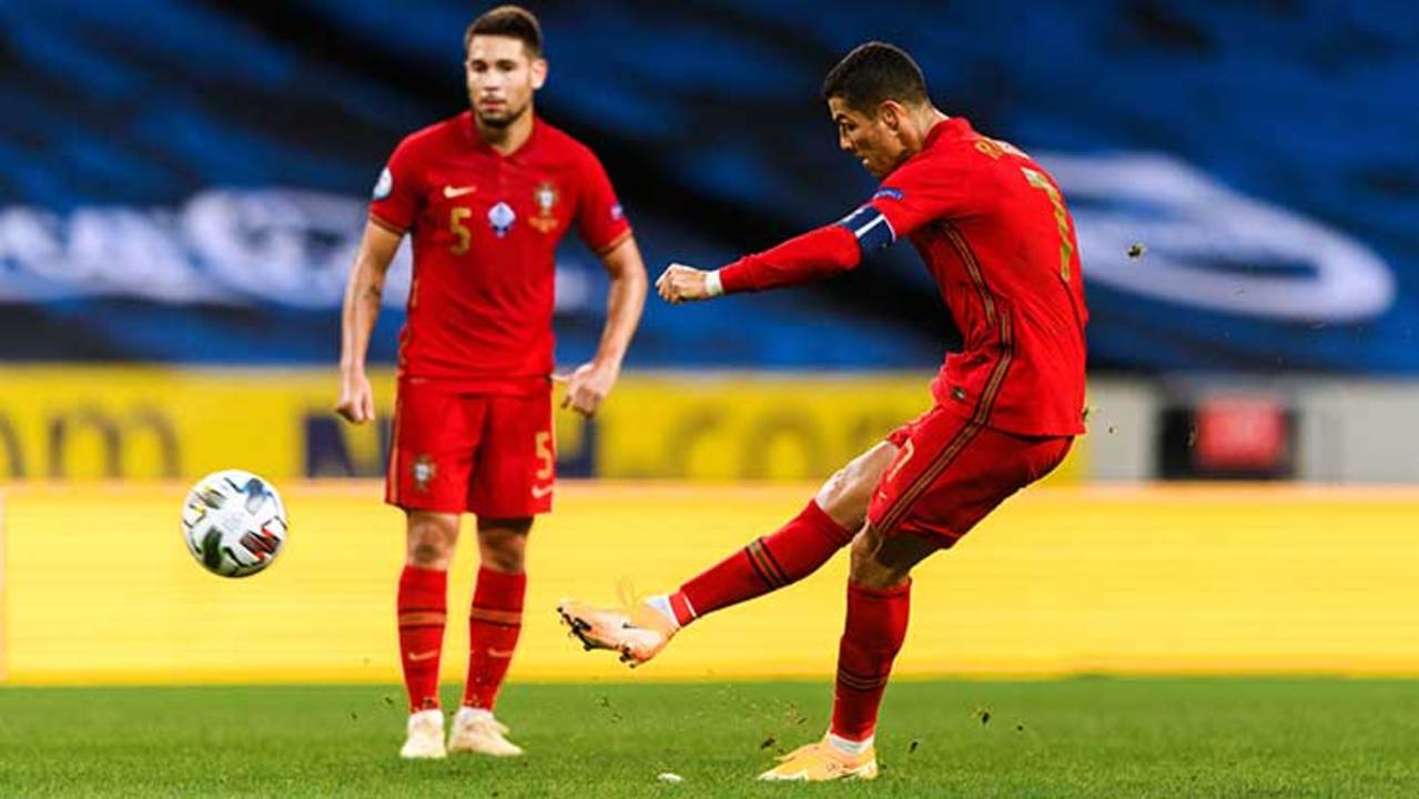 But De Ronaldo Avec Le Portugal Le 100e but splendide de Cristiano Ronaldo avec le Portugal en vidéo