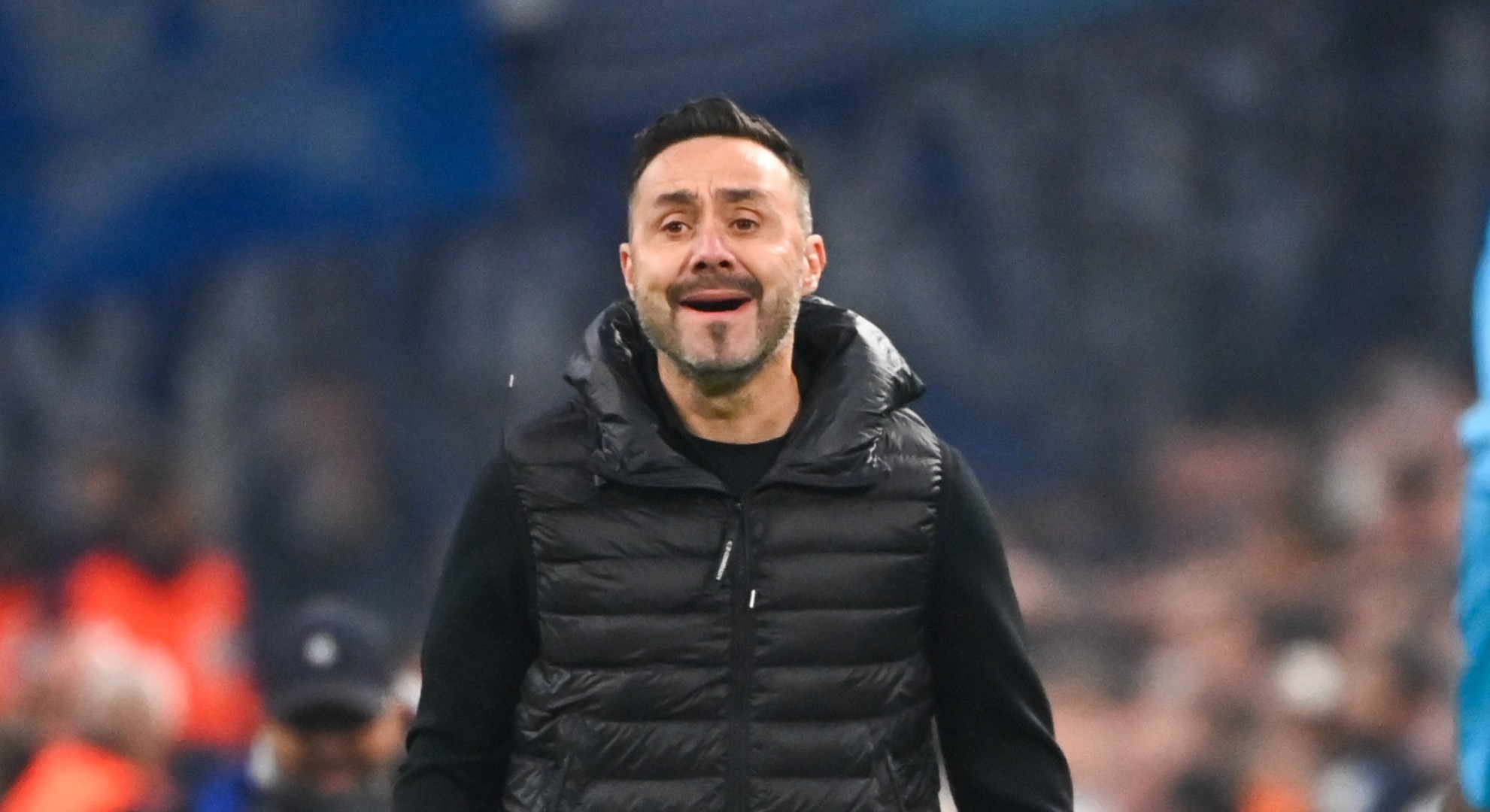 
                OM : Une légende marseillaise encense Roberto De Zerbi
                