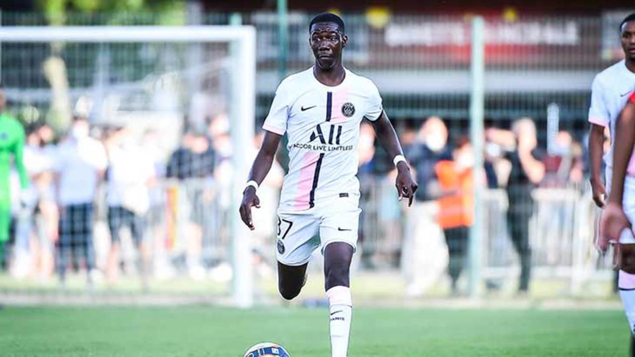 Mercato PSG : Leonardo a bouclé le départ d'un titi !