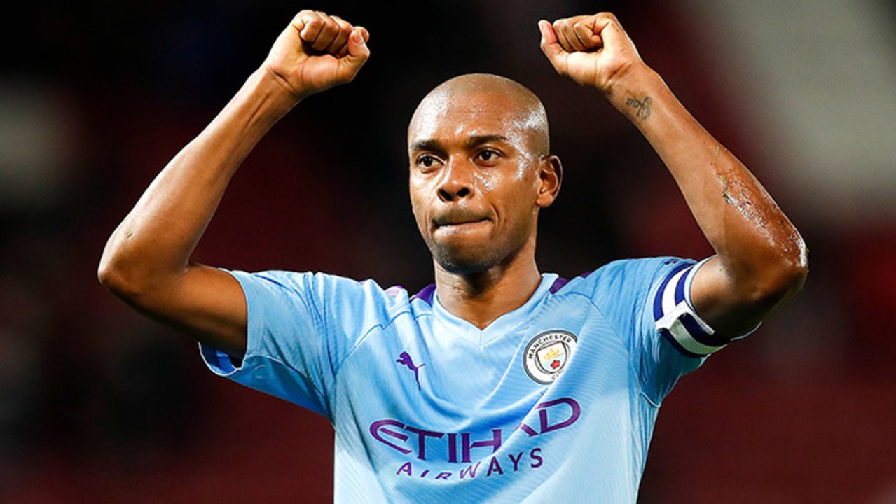 fernandinho-city-content