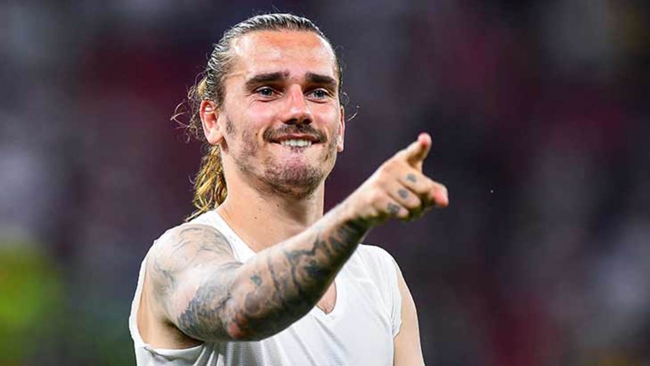 griezmann-direction-france-sourire