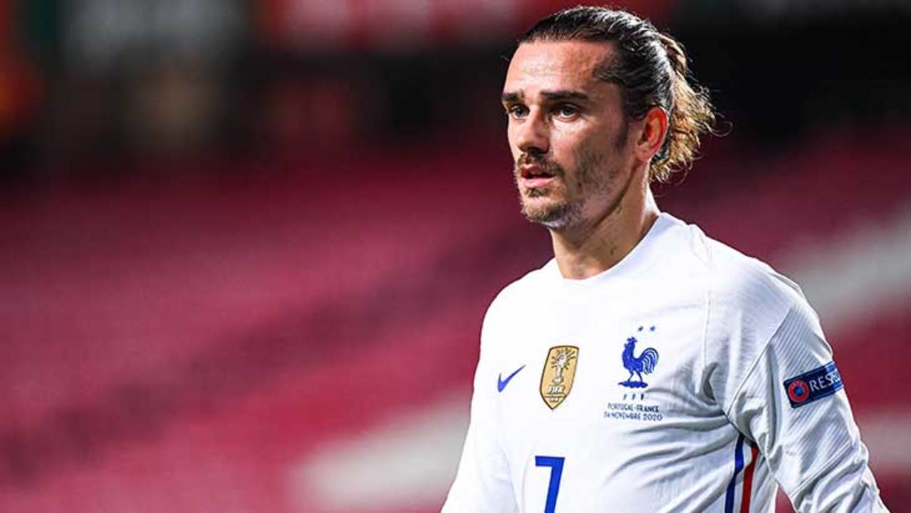 griezmann-france-blanc