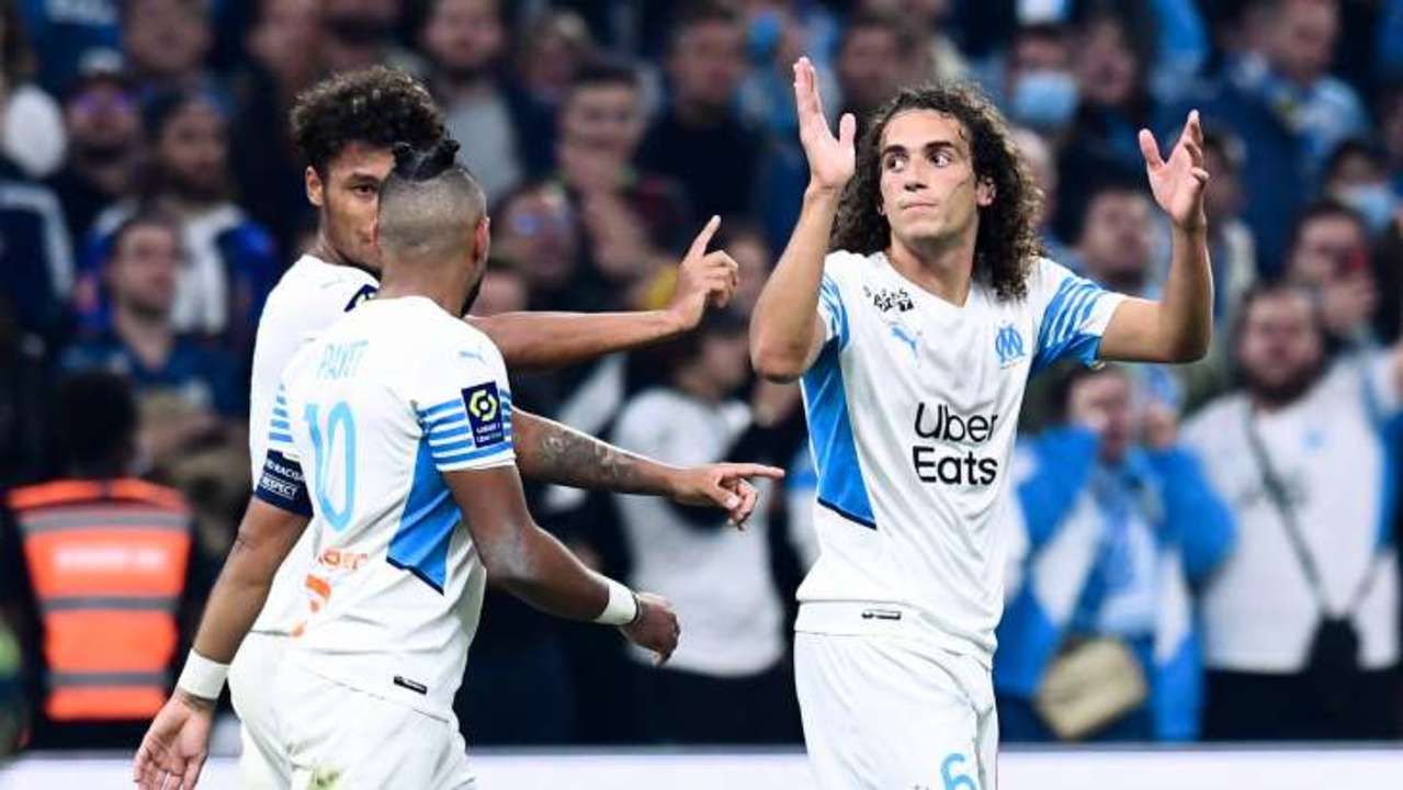 guendouzi-om-lorient-applaudit