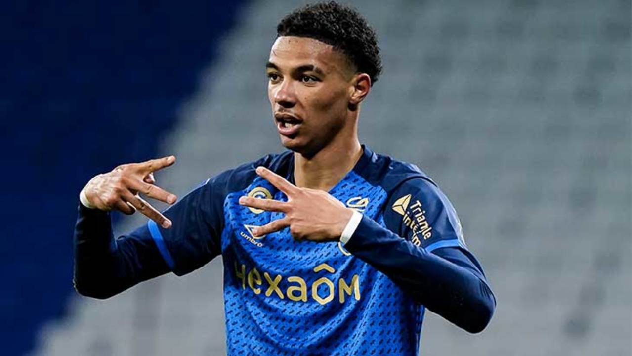 😱 Mercato Newcastle : les folles prétentions de Reims pour Hugo Ekitike