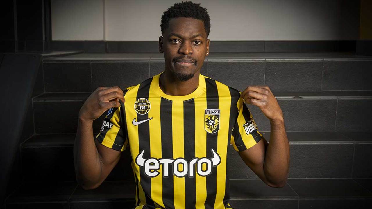 Officiel Nicolas IsimatMirin a retrouvé un club