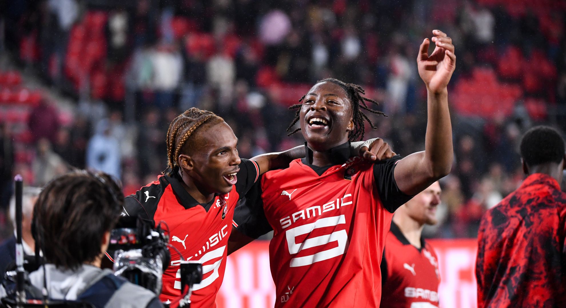 
                Mercato Rennes : Manchester United surveille deux cracks rennais
                