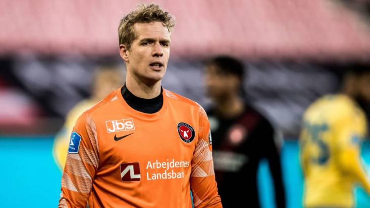 Mercato : Jonas Lössl (ex Guingamp) retourne en Premier League