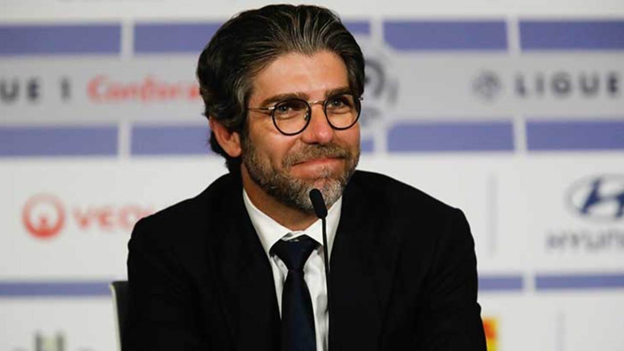 juninho-sourire-conf