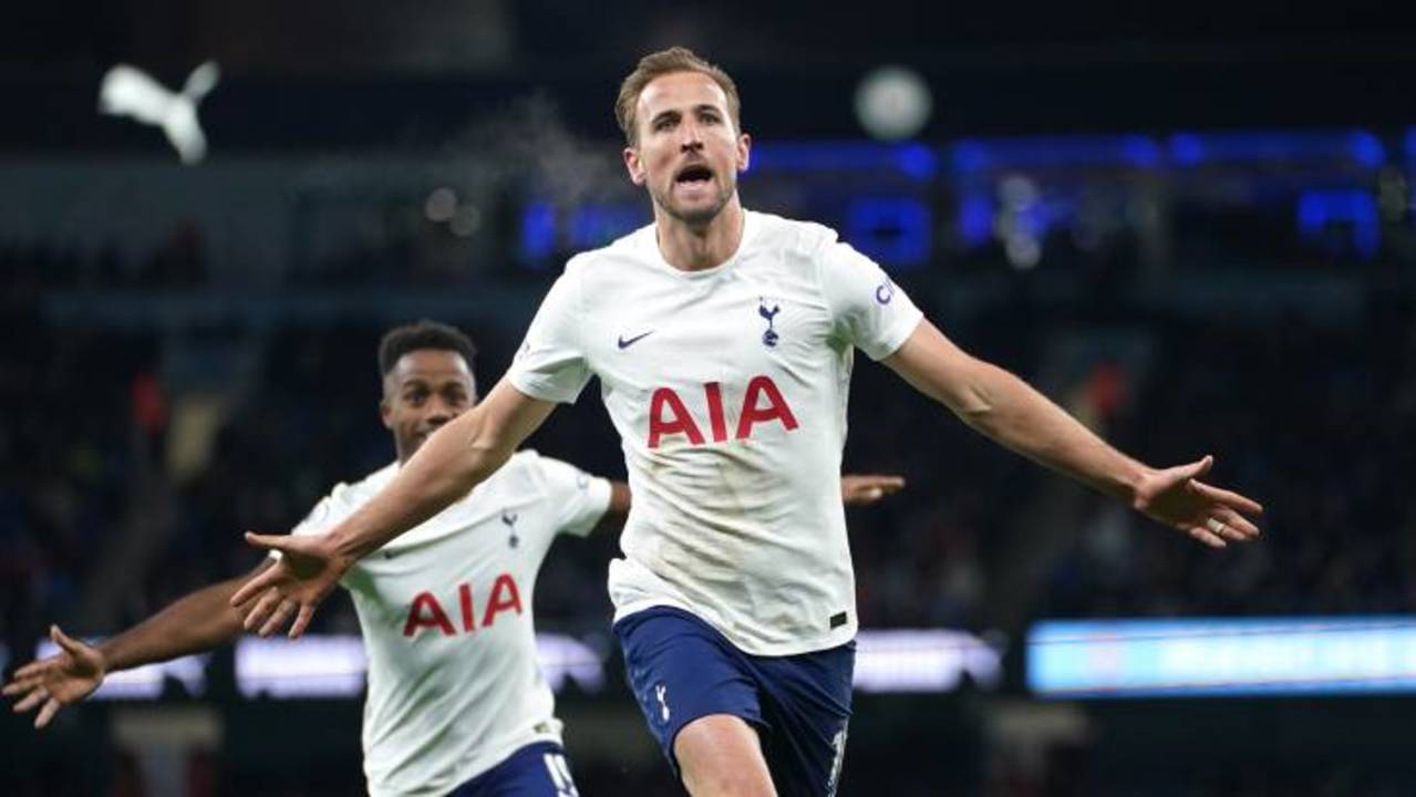 kane-tottenham-city-celebration