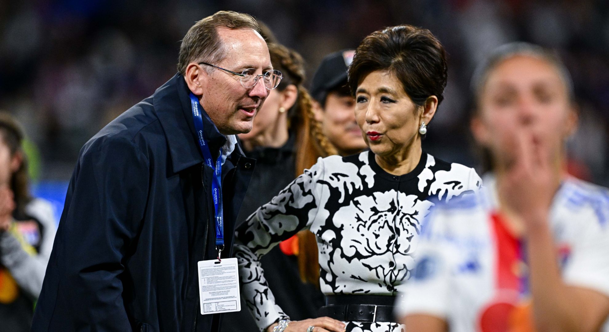 
                OL : Textor vire Kang et 3 autres personnes de chez Eagle
                