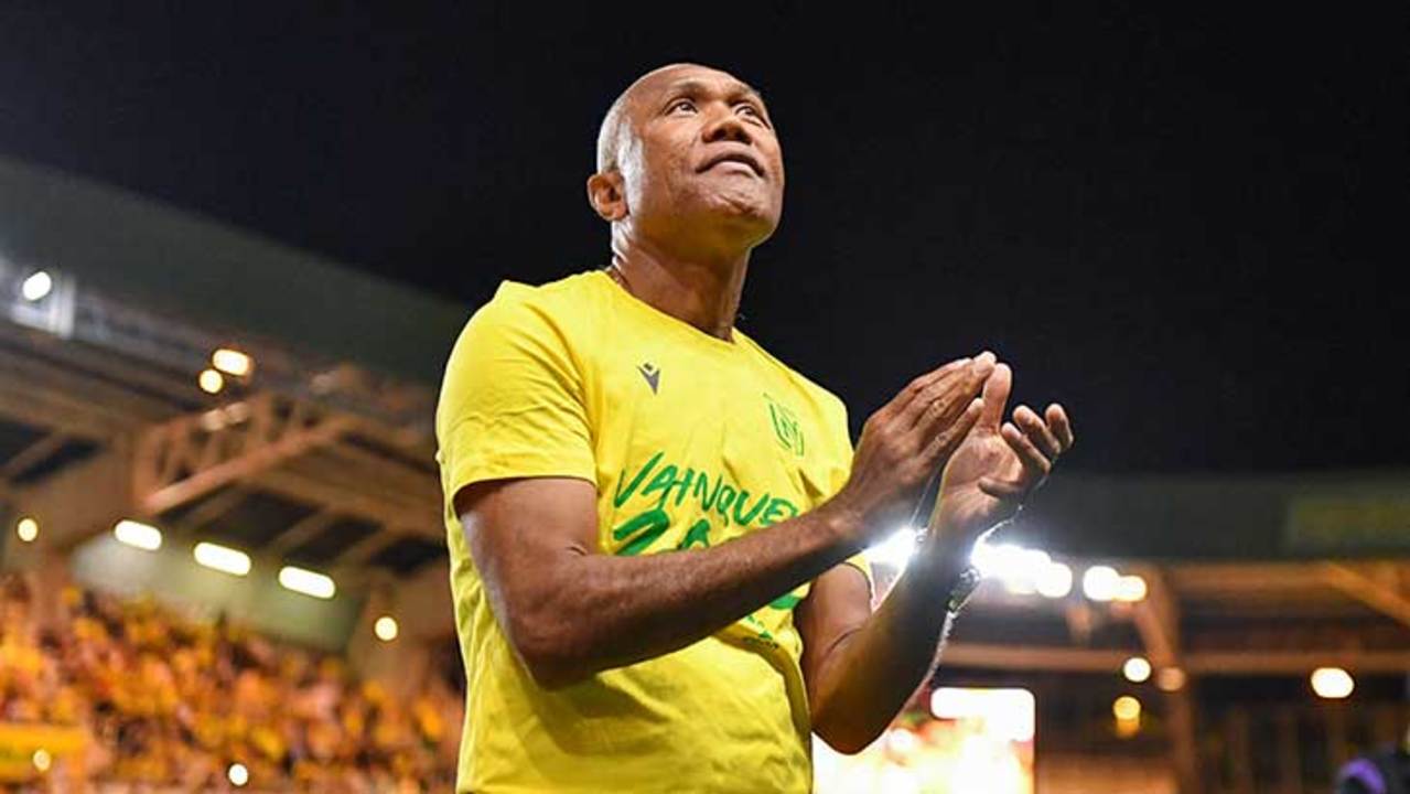 kombouare-nantes-applaudit