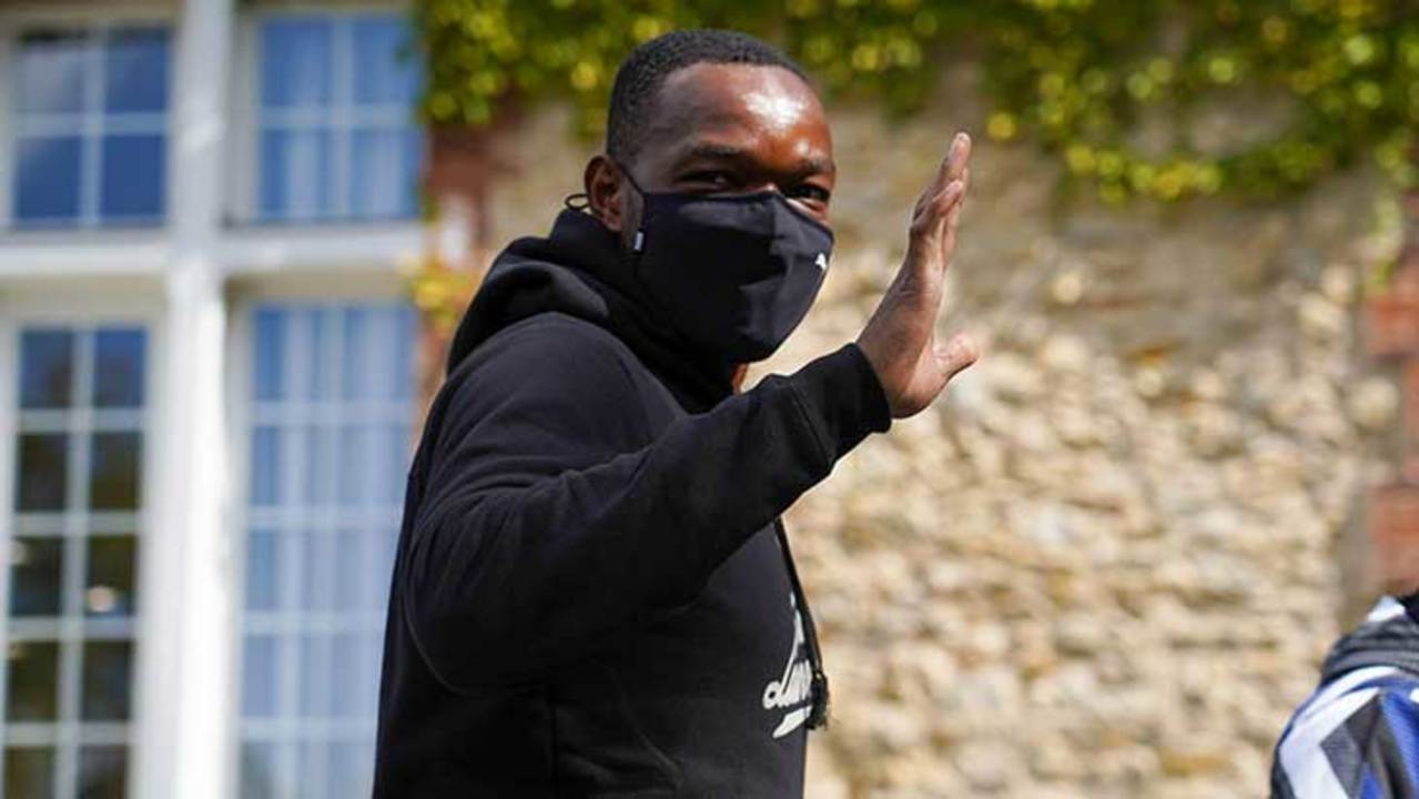 mandanda-masque