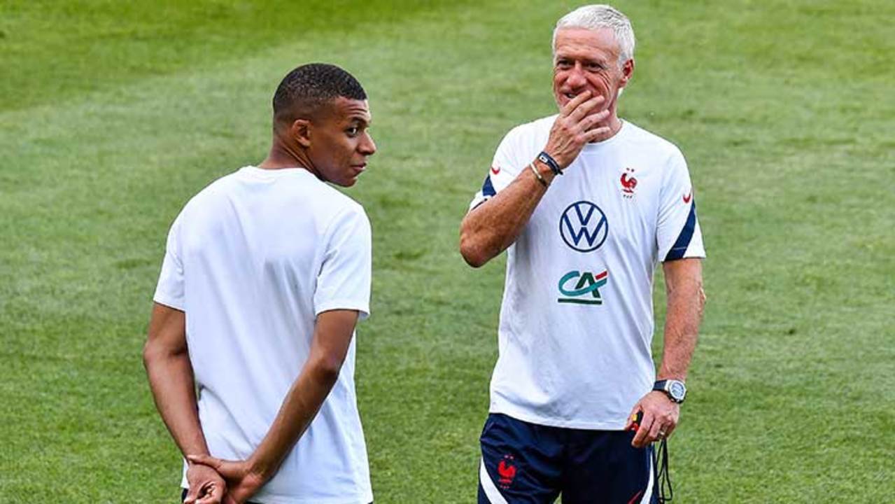 mbappe-deschamps-france
