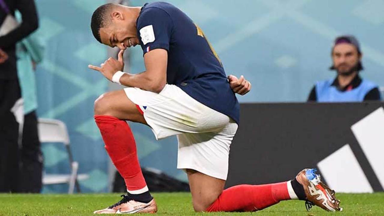 mbappe-france-pologne-celebration-new