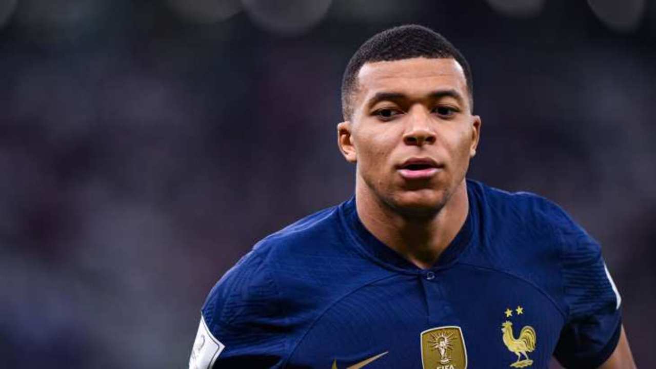mbappe-france-pologne-zoom