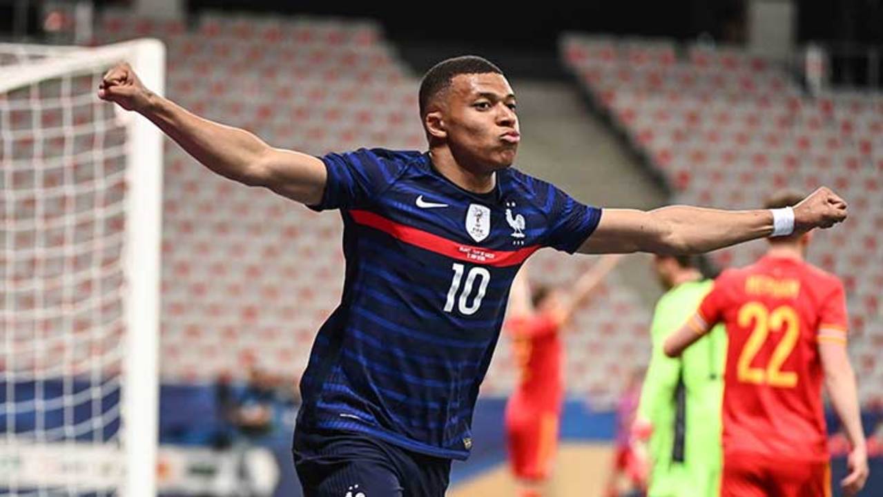 mbappe-joie-france-galles
