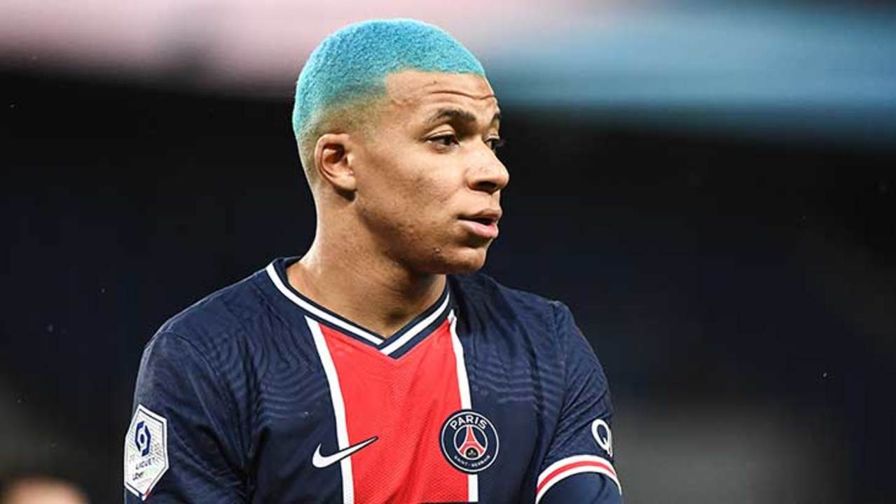 mbappe-psg-bleu