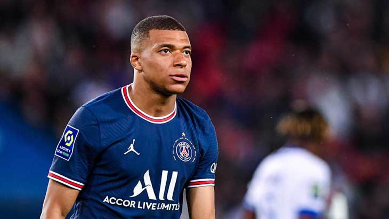 mbappe-psg-tryes-new
