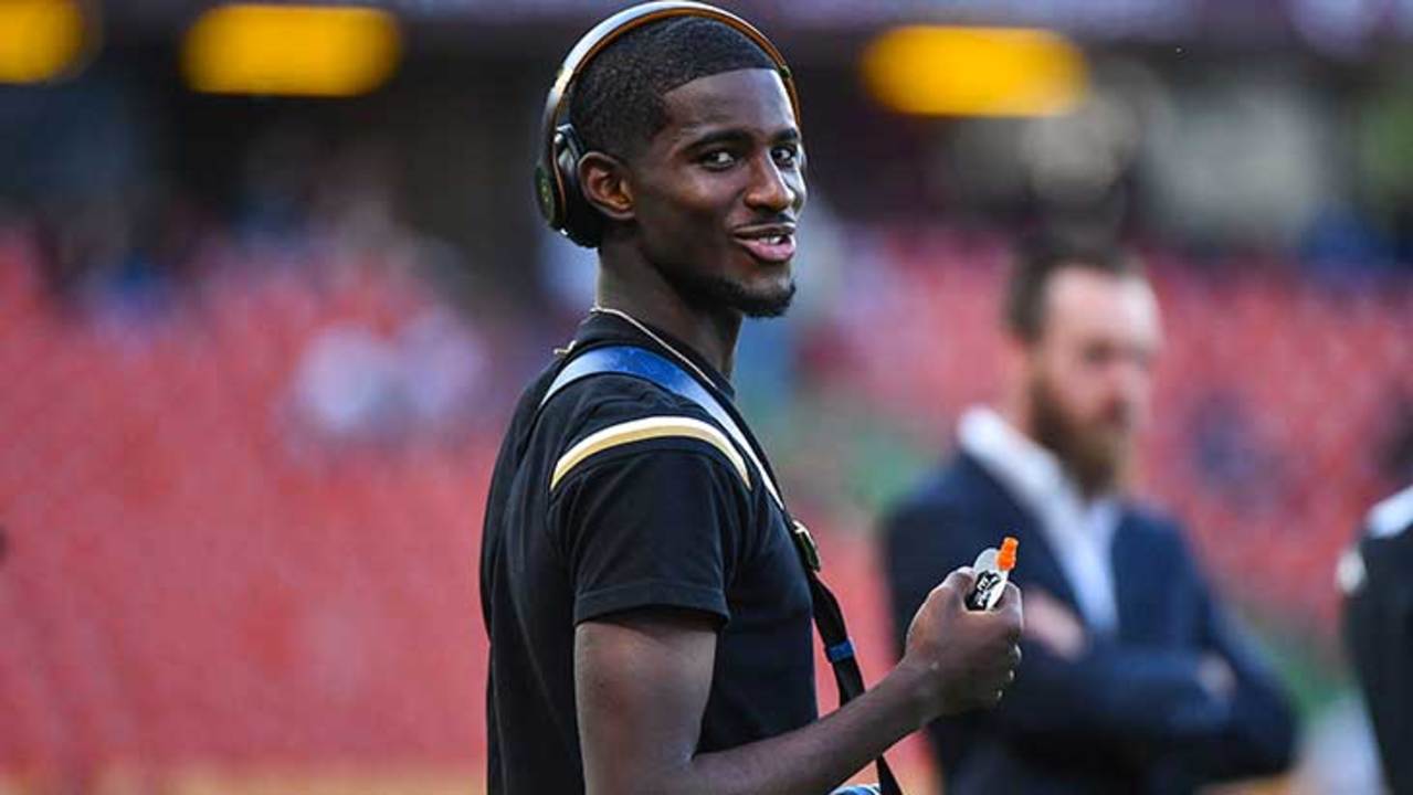 mohamed-ali-cho-angers-casque