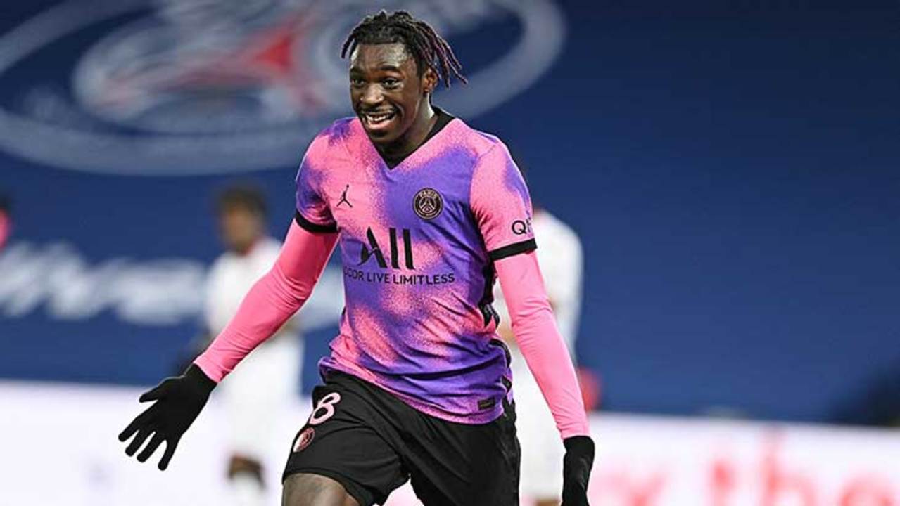moise-kean-psg-rose-sourire