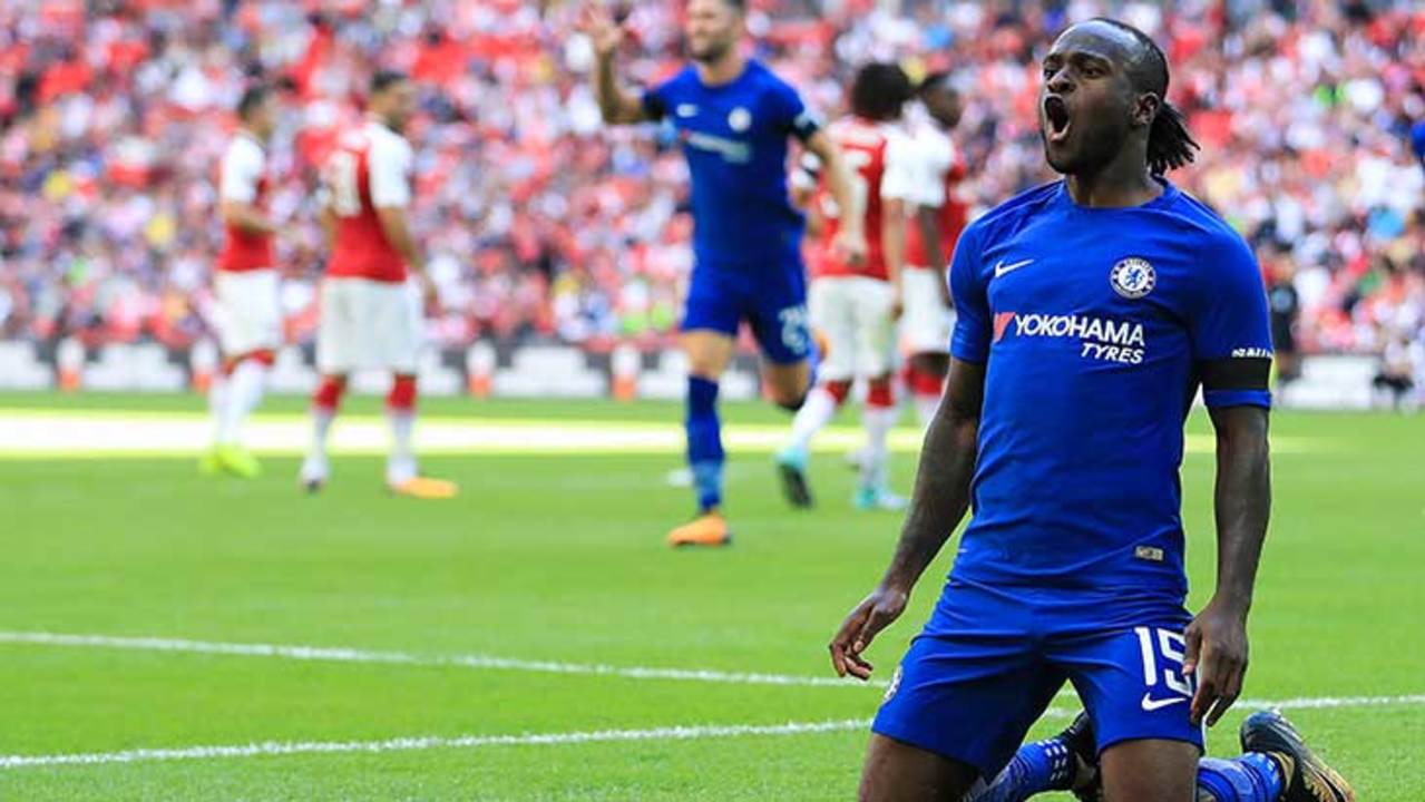 moses-chelsea-celebration