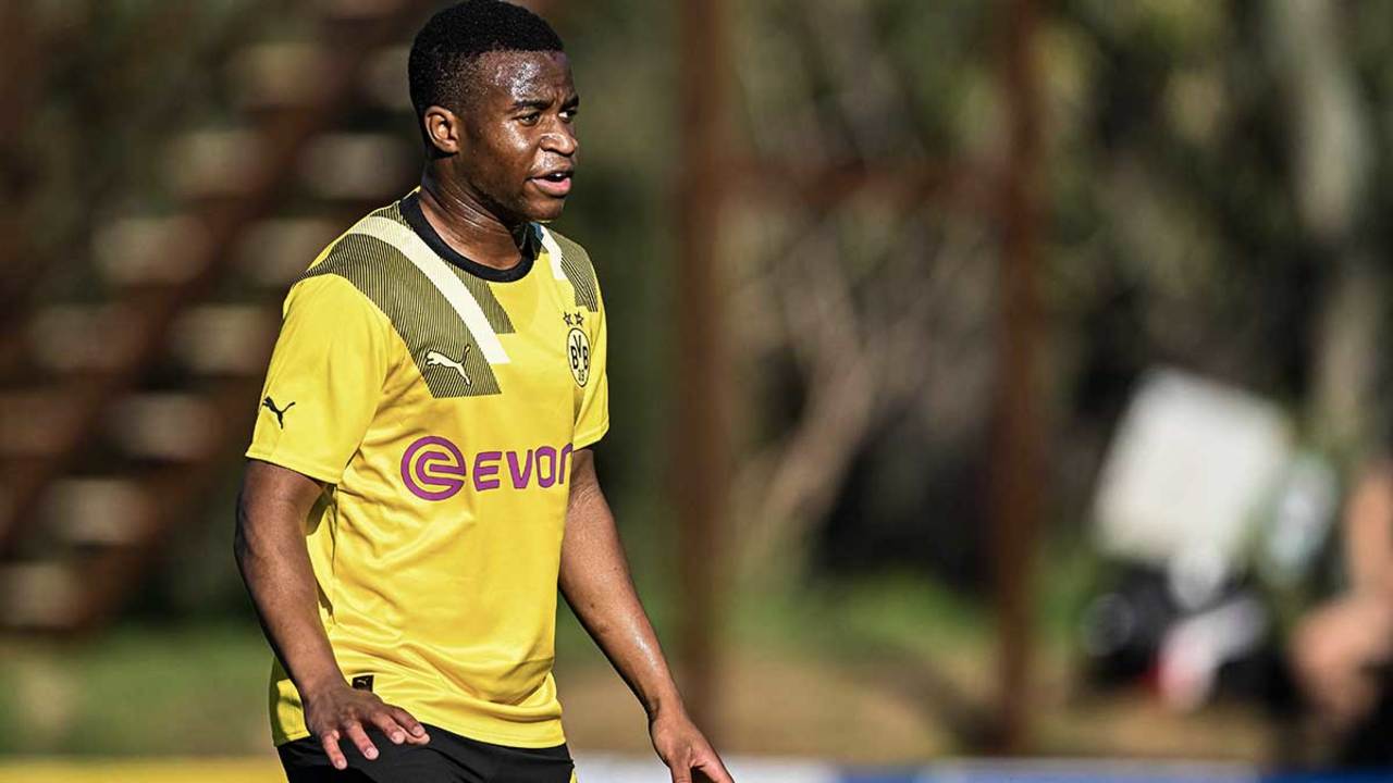 🚨 Mercato : ce crack courtisé par le PSG et le Barça a pris une décision XXL, c'est enfin tombé !