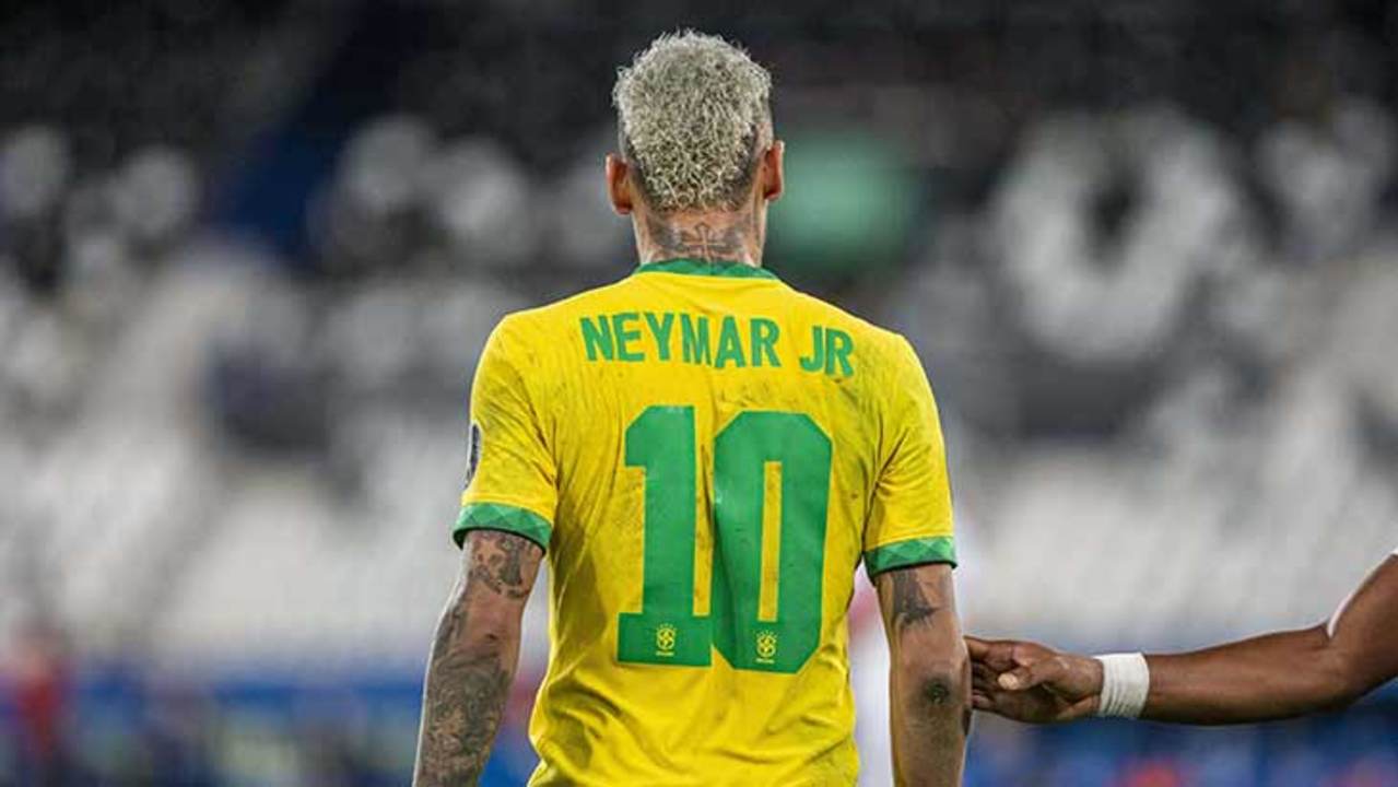 neymar-bresil-perou-dos