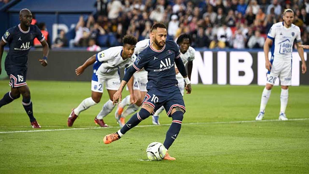 neymar-penalty-psg-troyes