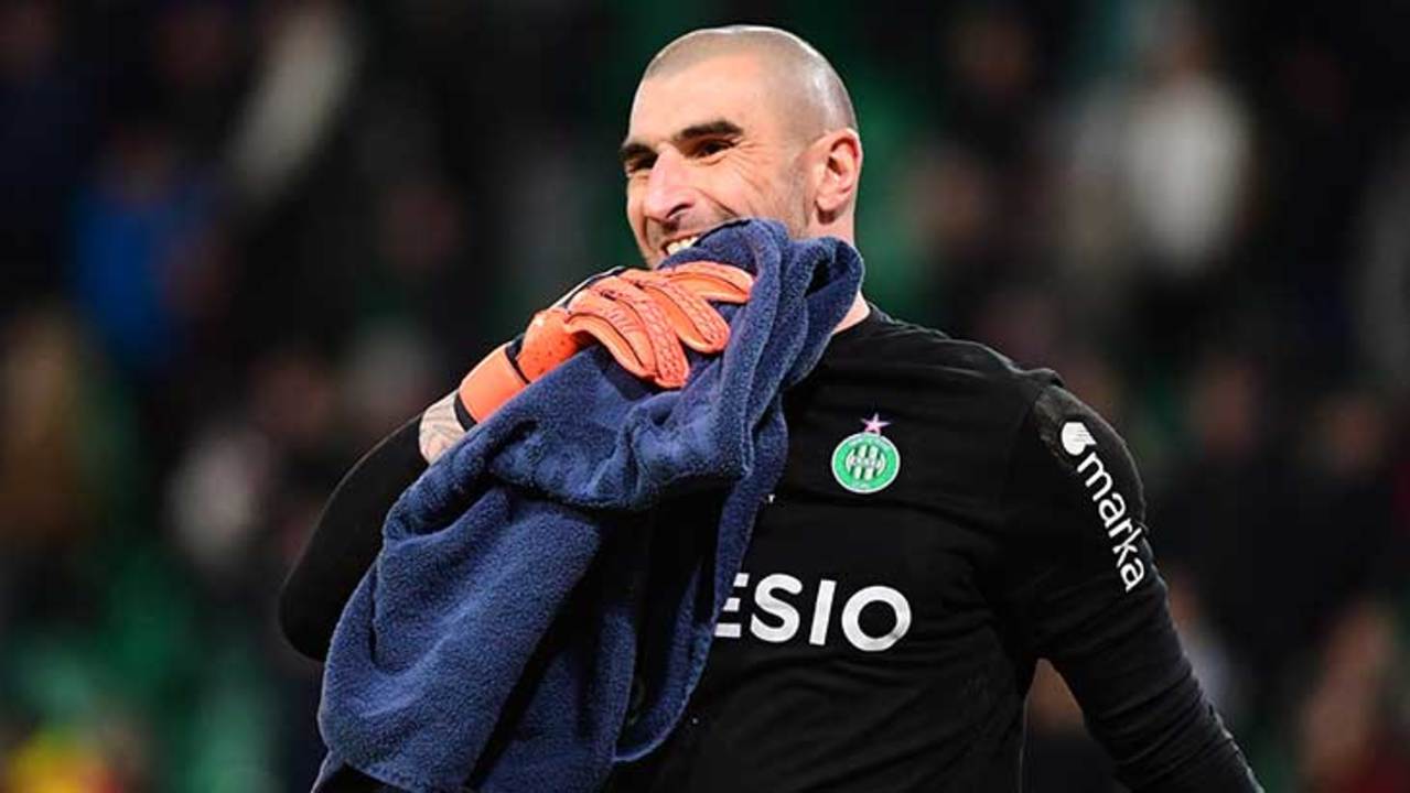 Mercato : la somme folle réclamée par Ruffier à Saint-Étienne !