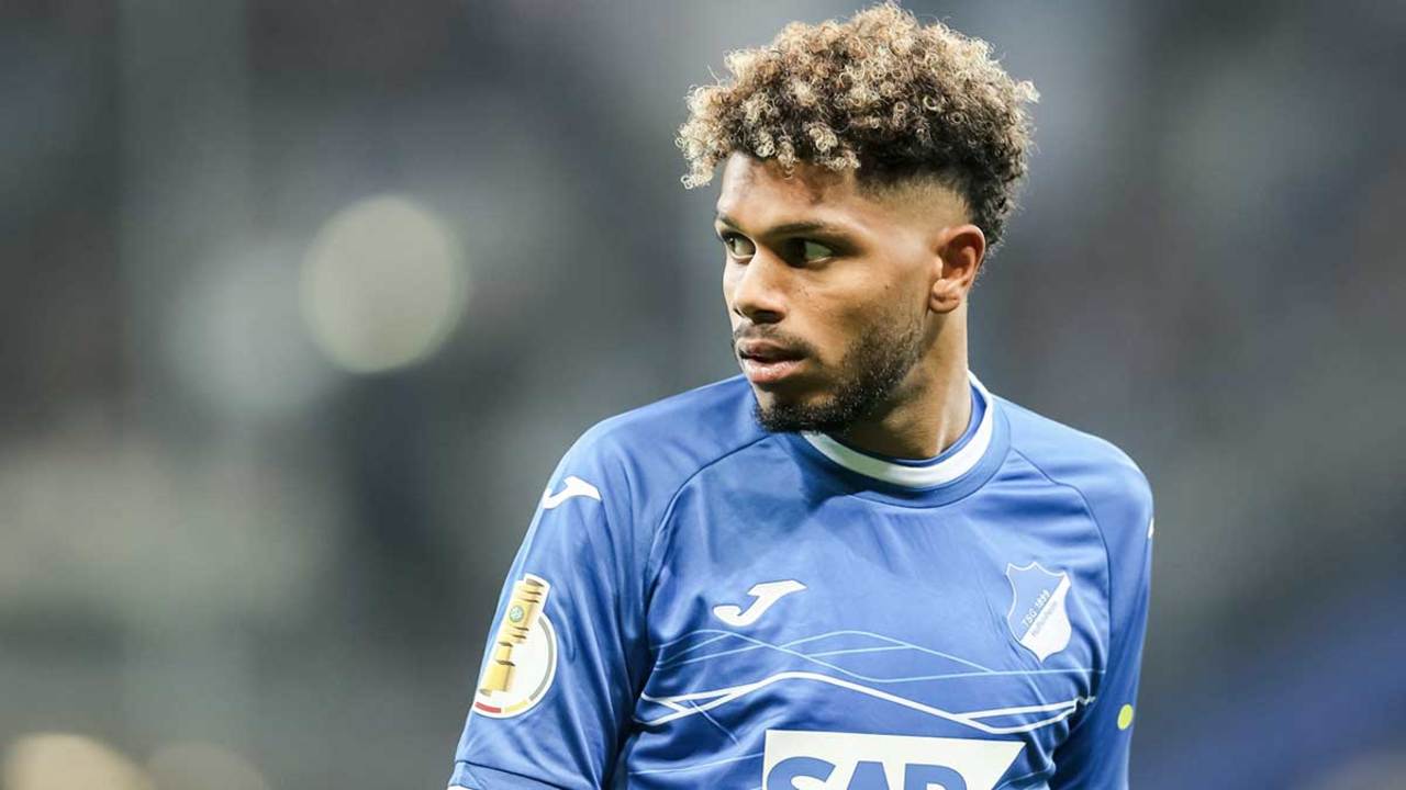 Mercato officiel : un crack français signe en Premier League pour un montant record !