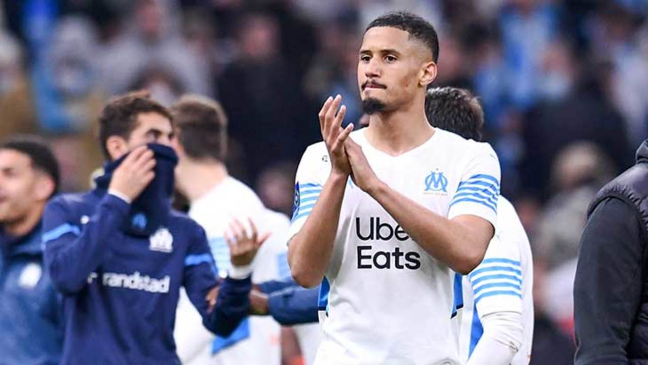 saliba-om-angers-applaudit