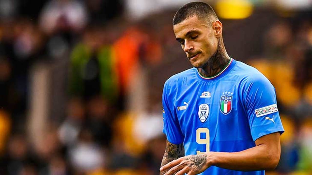 scamacca-italie-tete-baisse