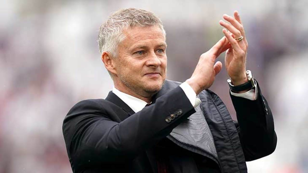 solskjaer-applaudit