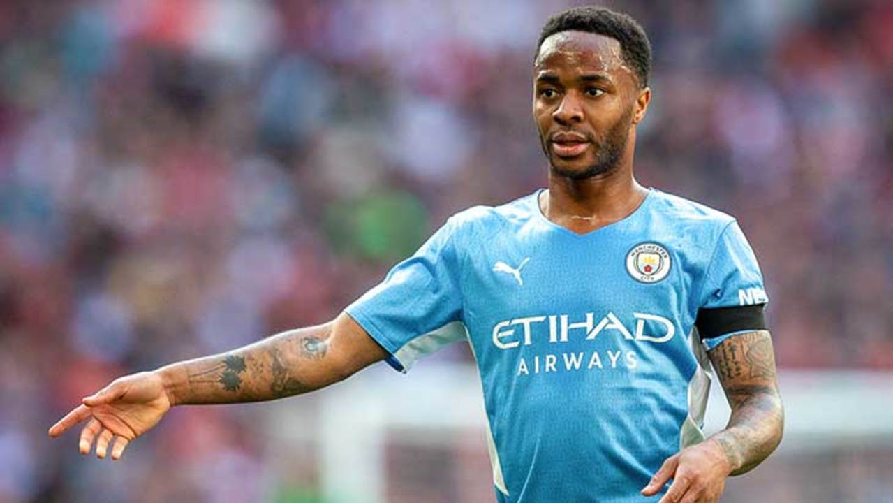 sterling-city-liverpool-doigt