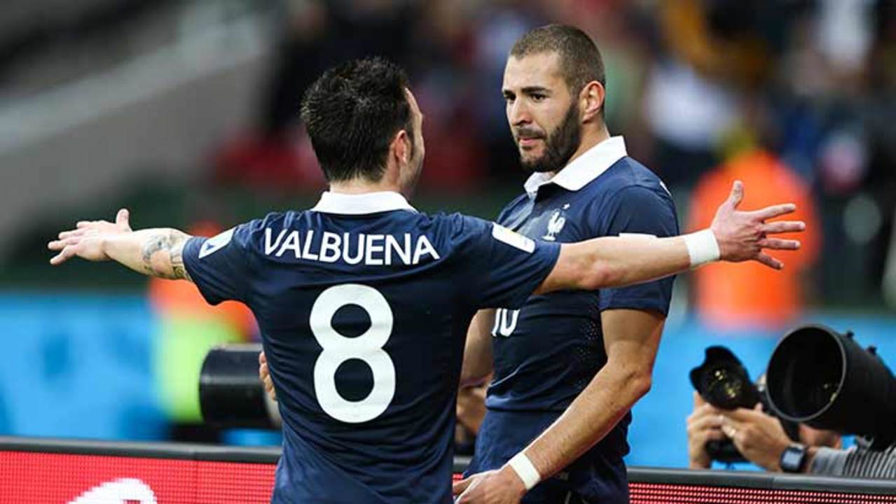 valbuena-benzema-france