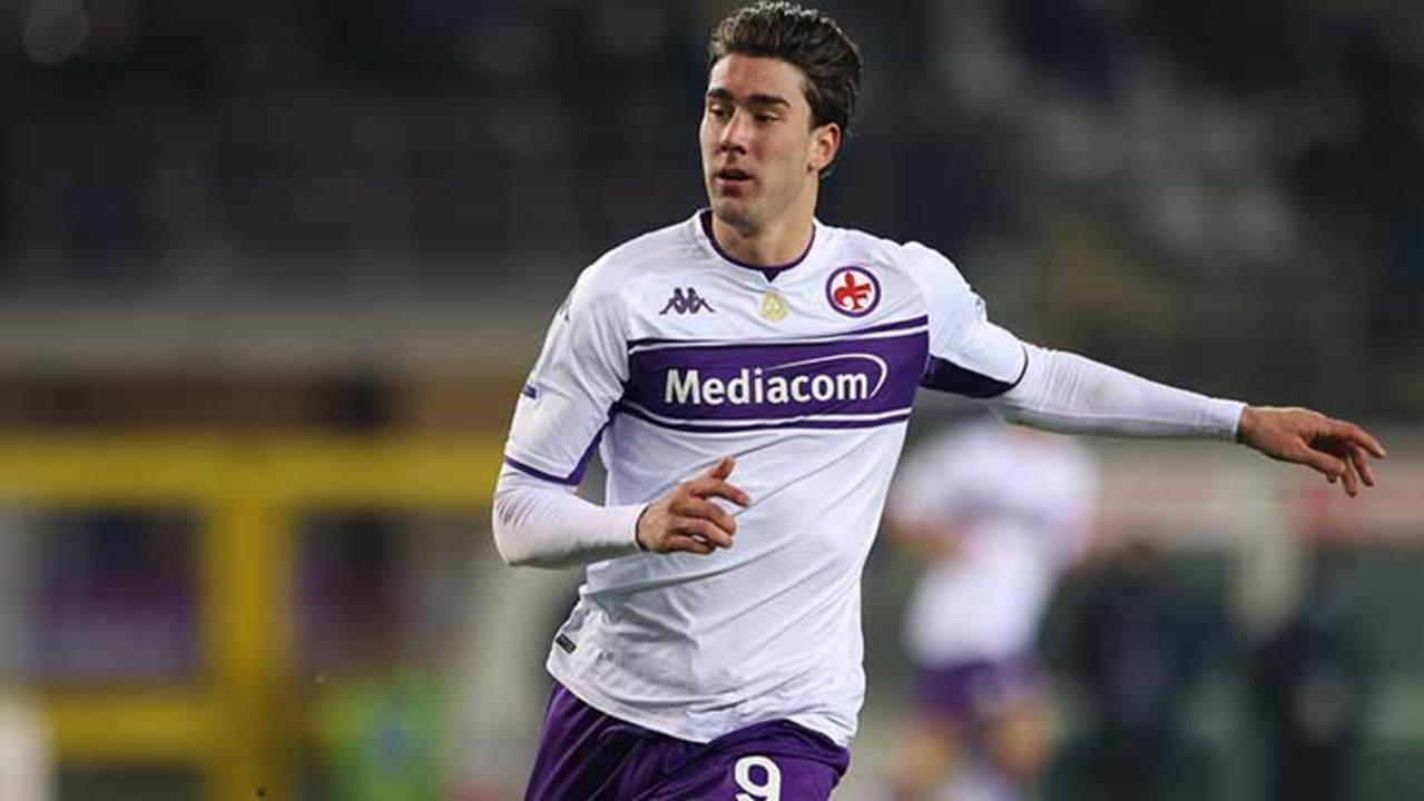 vlahovic-fiorentina-blanc-new