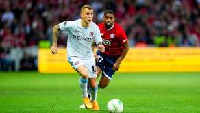 Digne-LOSC-Aston-Villa-2024-jpg