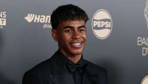 Lamine Yamal souriant à la cérémonie du Ballon d'Or
